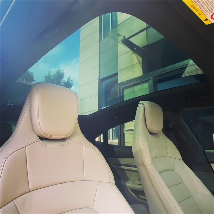 汽車(chē)貼膜怎么選擇？汽車(chē)貼膜對(duì)車(chē)輛有好處嗎？