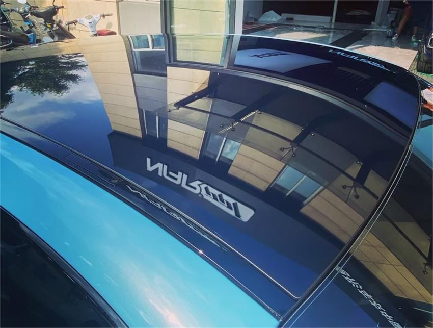 汽車(chē)窗膜：為什么車(chē)窗貼膜后出現(xiàn)水漬？