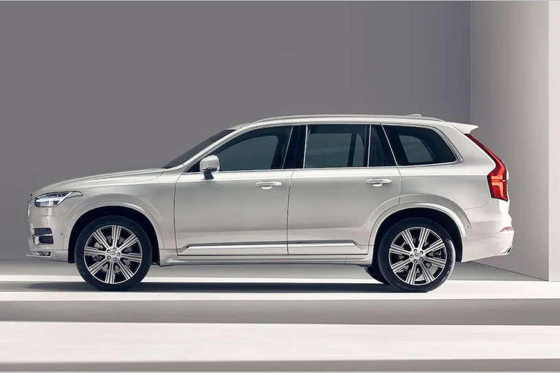 汽車貼膜多少錢？貼車衣多少錢？有哪些差別？