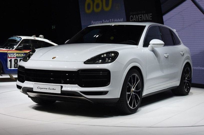 PPF漆面保護膜：貼隱形車衣保護愛車漆面