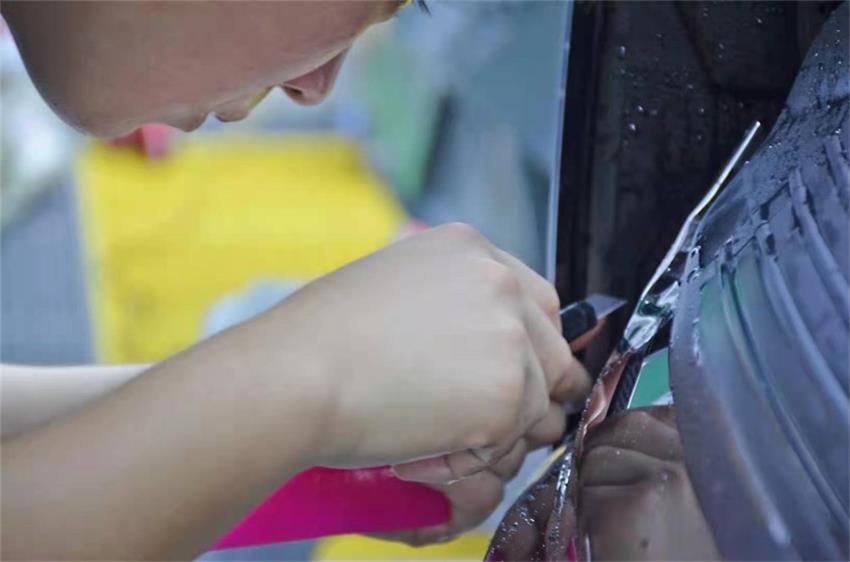 隱形車衣：其實(shí)隱形車衣也是有不透明的！