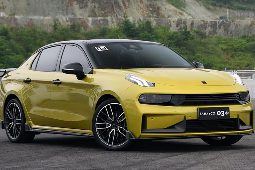 汽車貼膜有哪些常見問題？產(chǎn)生的原因是什么？